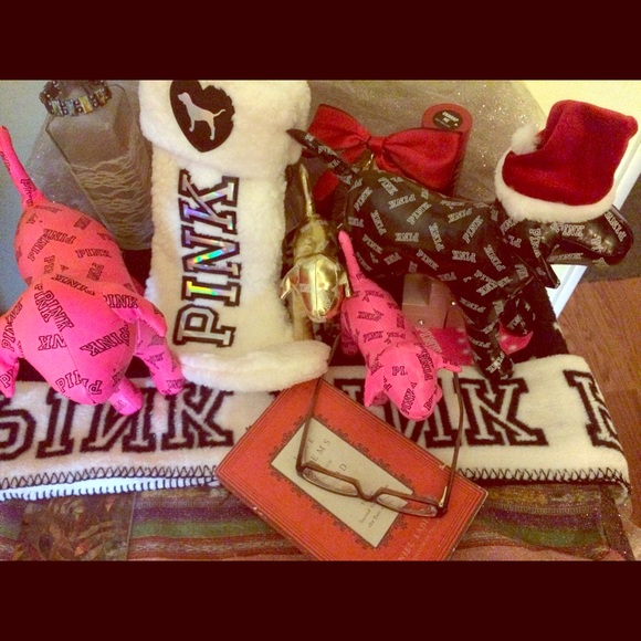 🛑SOLD VS PINK pups lot - Picture 3 of 4